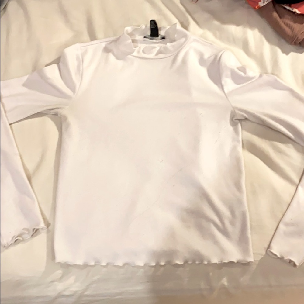 Cute white top